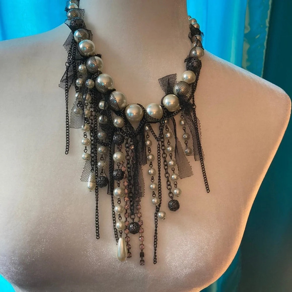 Jewelry - Funky necklace